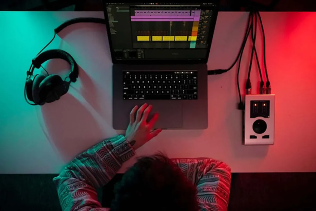 Learn Music Production on Laptop: 7 Ultimate Steps to Master It Fast